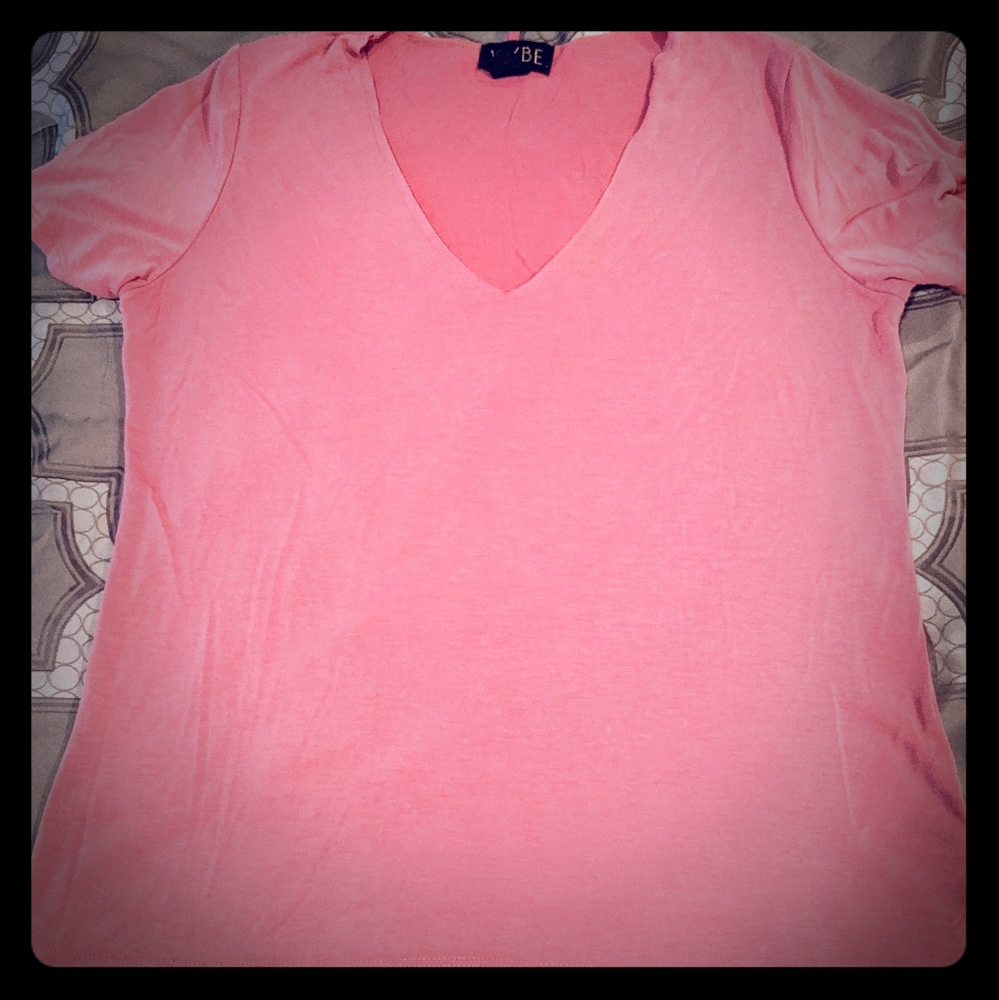 Vixbe coral v neck top.
